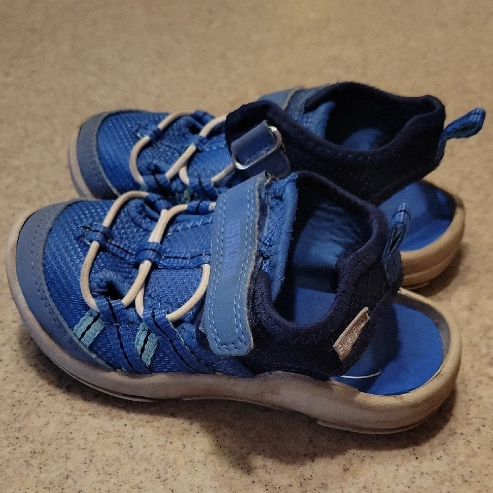 OshKosh B'gosh Kids Blue Closed Toe Sandals Size 8M